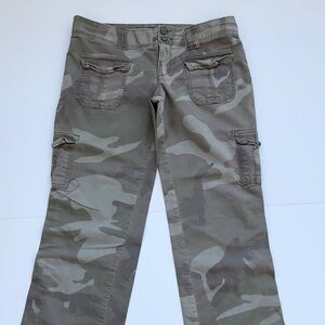Vintage American eagle Camouflage Cargo Pants